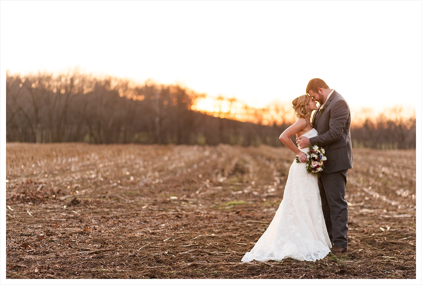 Manheim-Pennsylvania-Booking-House-Wedding-Photography-by-Lauren-R-Swann-photo047
