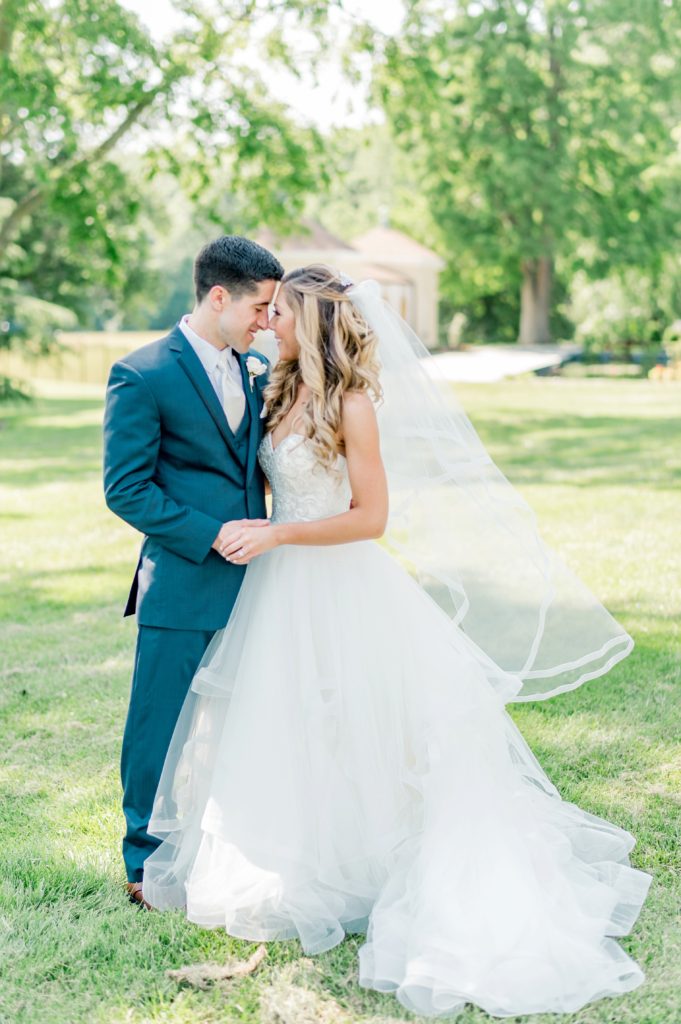 A beautiful Belmont Manor Wedding in Elkridge, Maryland by DC Fine Art Photographer Lauren R Swann