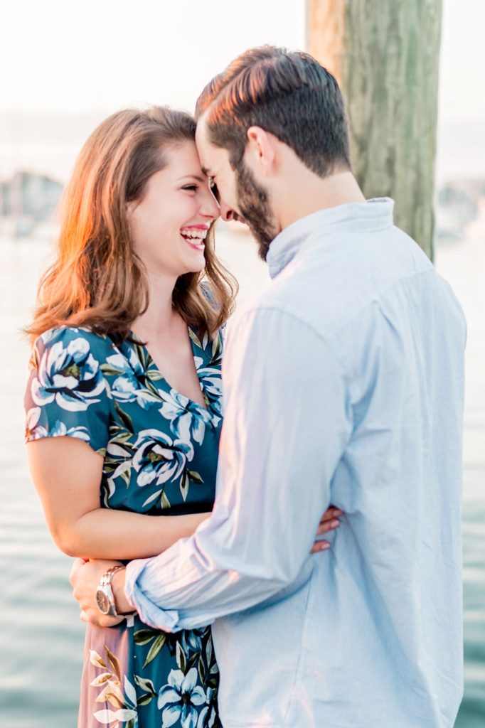 A Sunrise Annapolis Engagement Session | What to Wear to Your Engagement Session | by Fine Art Wedding Photographer Lauren R Swann