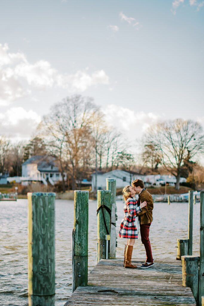 Winter Engagement Session Inspiration | Annapolis Cove Engagement Session by DC Wedding photographer Lauren R Swann photo